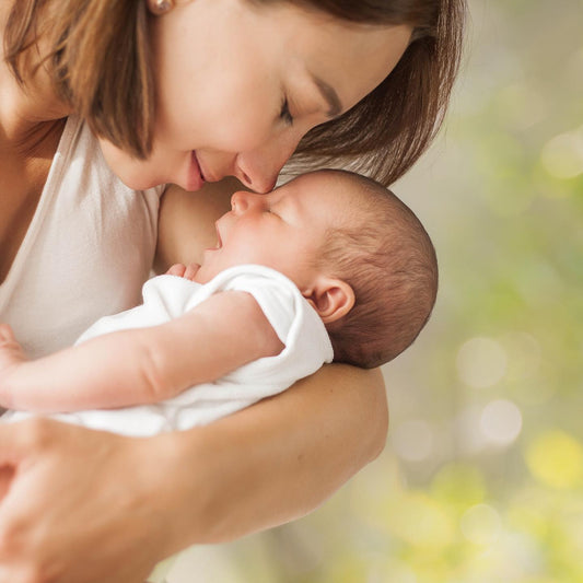 Quais os óleos essenciais que podem ser usados em bebés com mais de 6 meses?